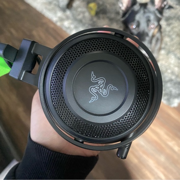 RAZER NARI ULTIMATE GAMING HEADSET - Picture 11 of 14